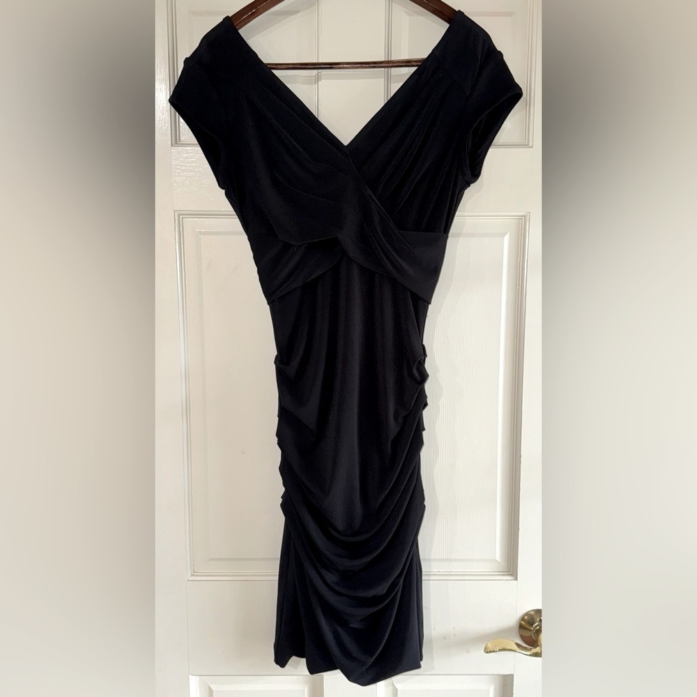 BCBG MAXAZRIA Black Ruched Short Formal/Cocktail Dress Size Medium
